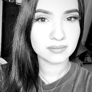 Meet your Posher, Nicolle